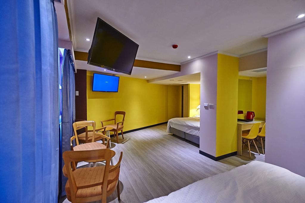 Lily Hotel Kaohsiung Exterior photo